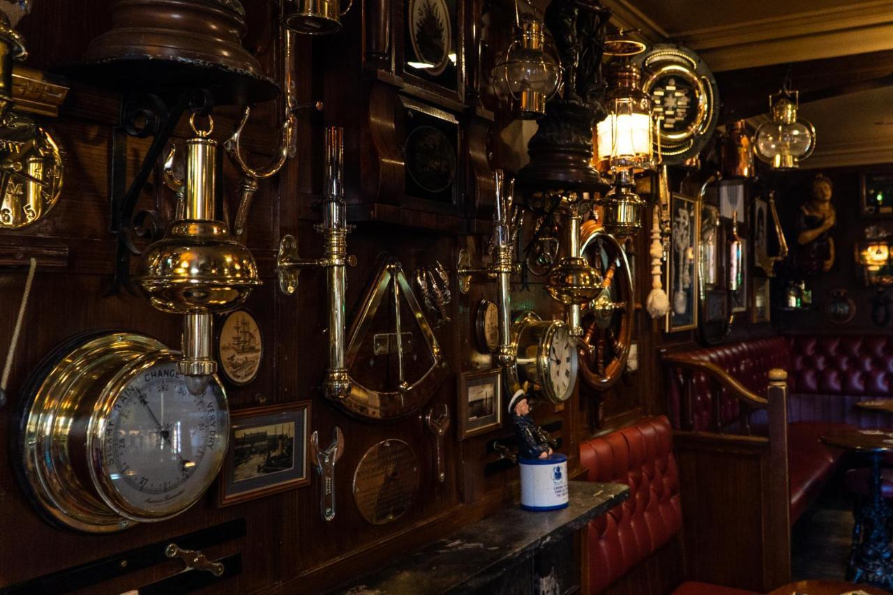סי האוסס The Olde Ship Inn מראה חיצוני תמונה